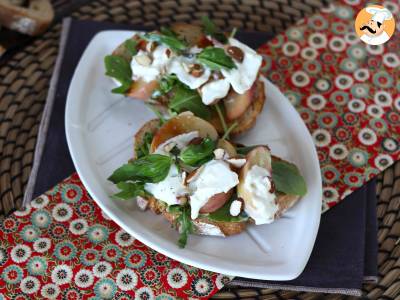 Recept Rucola brood met geroosterde perziken en burrata: een zoete en hartige combinatie die superlekker is!