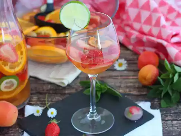Recept Sangria met witte wijn - witte sangria