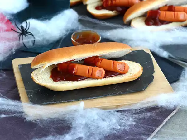 Recept Bloederige halloween-hondjes