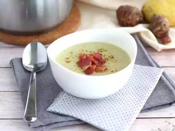 Recept Soep van topinambour, aardappel en spek