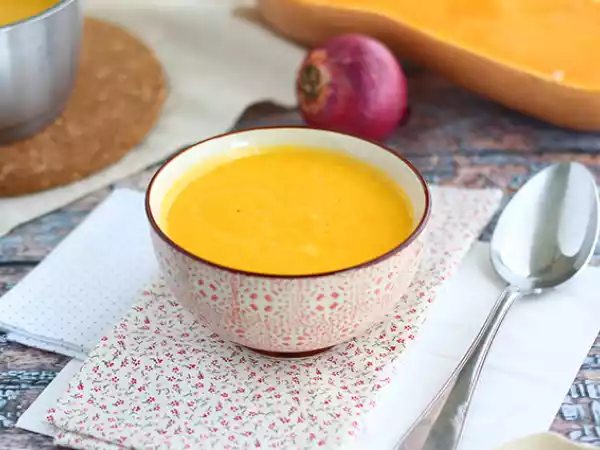 Recept Onweerstaanbare butternut pompoensoep