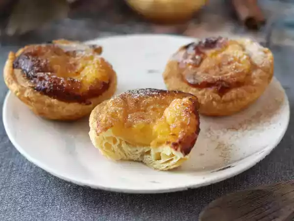 Recept Pastéis de nata in een airfryer. het snelle en makkelijke recept voor het traditionele portugese snoepje.