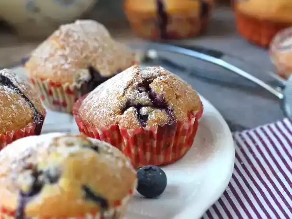 Recept Bosbessenmuffins, een miniversie van pyreneeëntaart!