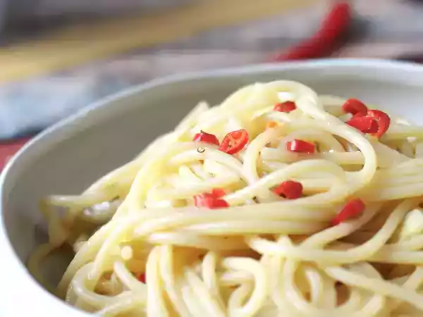 Recept Spaghetti aglio, olio e peperoncino: het last minute gerecht van de italiaanse traditie