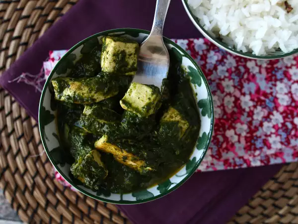 Recept Palak tofu: indiase curry met spinazie en tofu