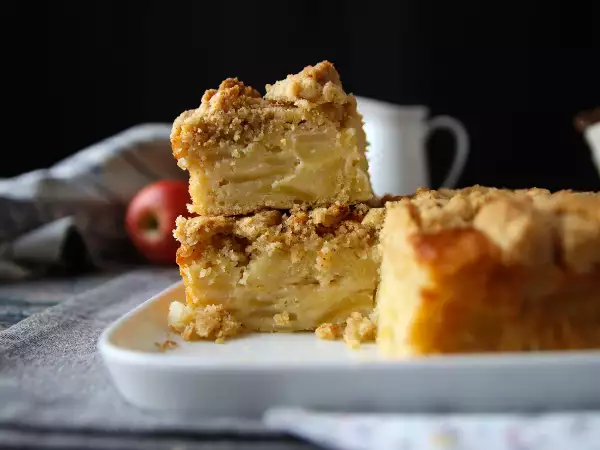 Recept Extra smeuïge appelcake met knapperige streusel