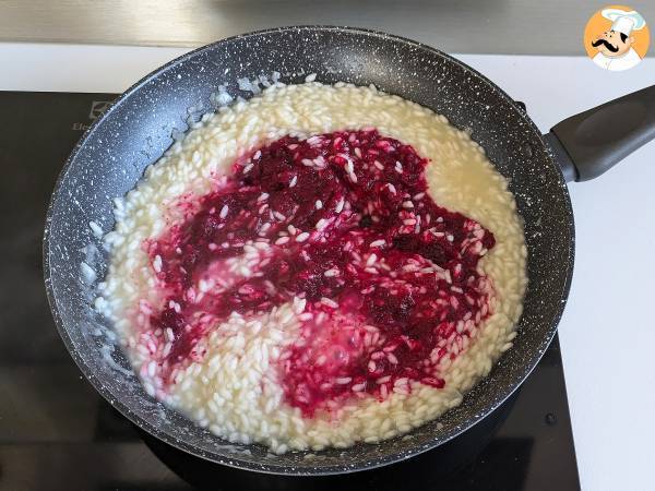 Risotto met biet en gorgonzola: een explosie van kleur en intense smaken - Voorbereiding stap 6