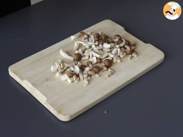 Hoe kook je instant noedels? Snel recept met rundvlees en champignons! - Voorbereiding stap 3