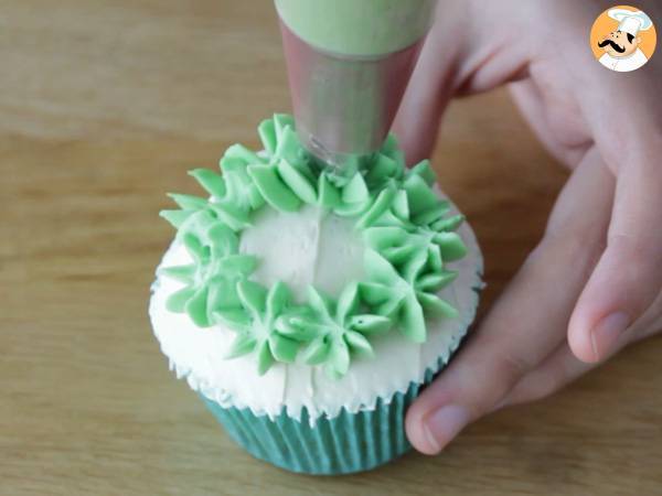 Cupcakes versierd voor Kerstmis - Voorbereiding stap 14