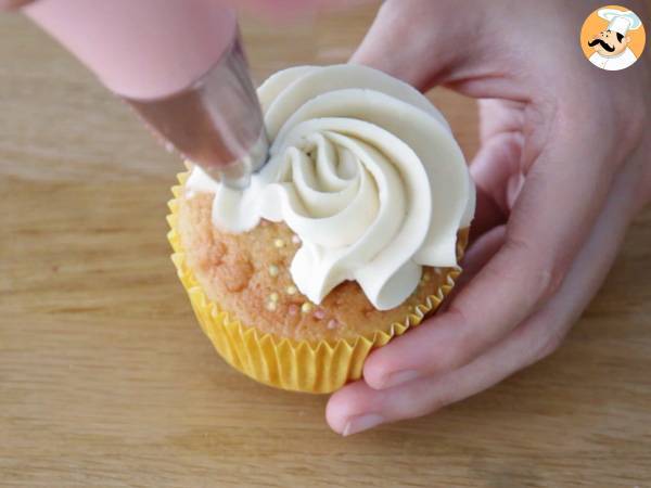 Cupcakes versierd voor Kerstmis - Voorbereiding stap 16