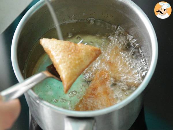 Briouats met amandelen, kleine oosterse gebakjes - Voorbereiding stap 7