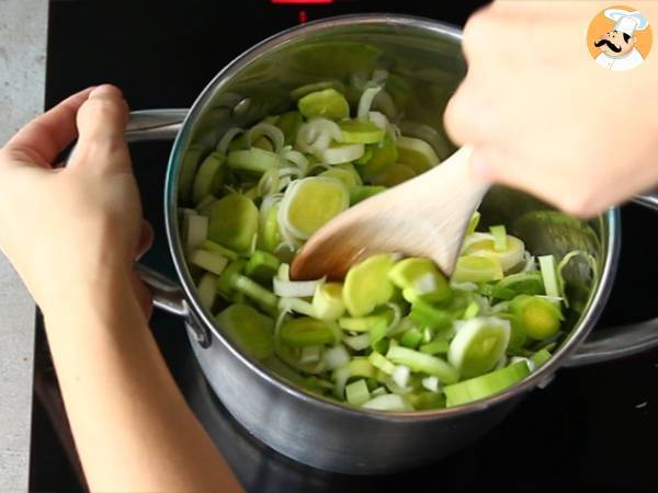 Bladerdeeg prei en aardappelsoep - Voorbereiding stap 2