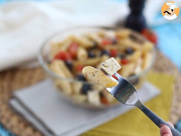 Salade van pasta, tomaat, feta en olijven - Voorbereiding stap 5