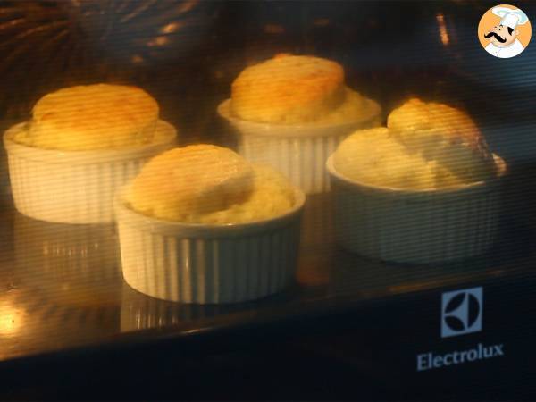 Soufflés van gerookte zalm en verse kaas - Voorbereiding stap 5