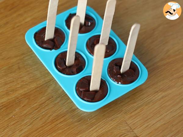 Lollies voor warme chocolade: pure chocolade + Carambar - Voorbereiding stap 3