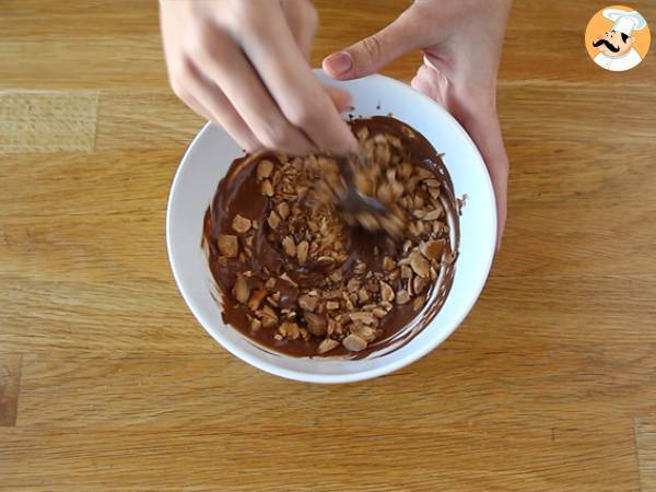 Marmeren biscuit met amandelglazuur - Voorbereiding stap 9