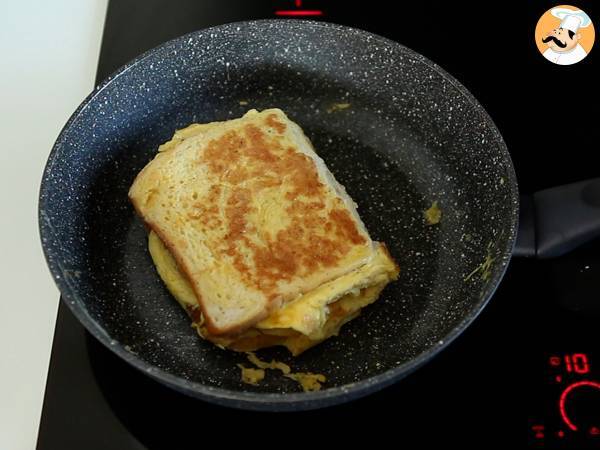 Broodje omelet express - Franse toast omelet sandwich - Eiersandwich hack - Voorbereiding stap 5