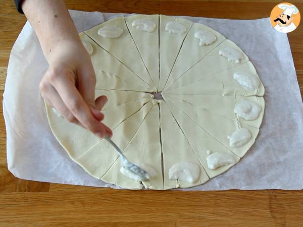 Bladerdeegcroissants met béchamelsaus, ham en kaas - Voorbereiding stap 1