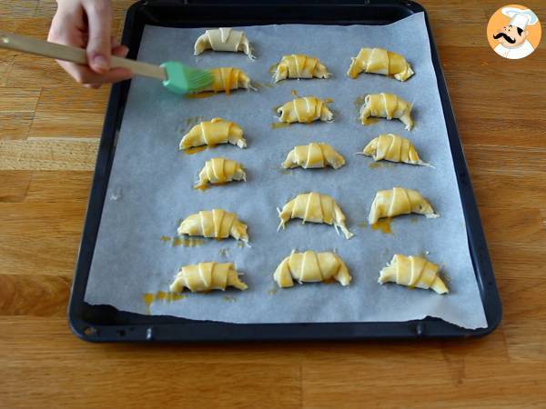 Bladerdeegcroissants met béchamelsaus, ham en kaas - Voorbereiding stap 4