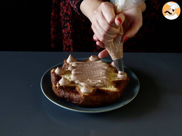 Pandoro brioche gevuld met Nutella crème en vanillecrème in de vorm van een kerstboom - Voorbereiding stap 6