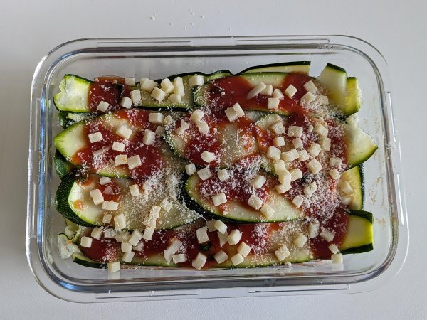 Courgette parmigiana in air fryer: snel, licht en knapperig - Voorbereiding stap 7