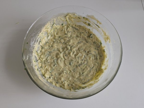 Courgette muffins in air fryer: het luchtige recept - Voorbereiding stap 4