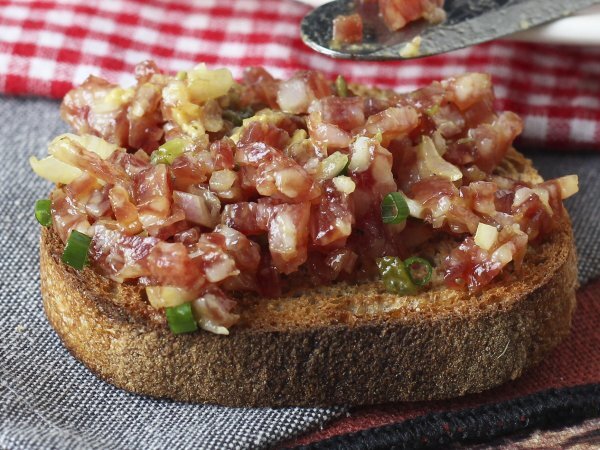 Tartar de fuet: een express versie van de klassieke steak tartaar - Voorbereiding stap 5