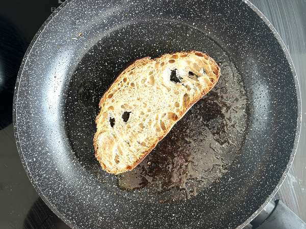Geroosterde abrikozen, rucola en burrata op toast - Voorbereiding stap 4