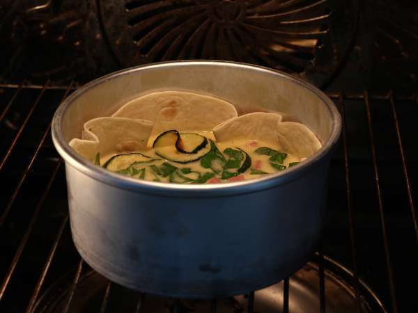 Een quiche zonder deeg met een tortilla? Het kan! Een licht recept dat perfect is voor de zomer! - Voorbereiding stap 6