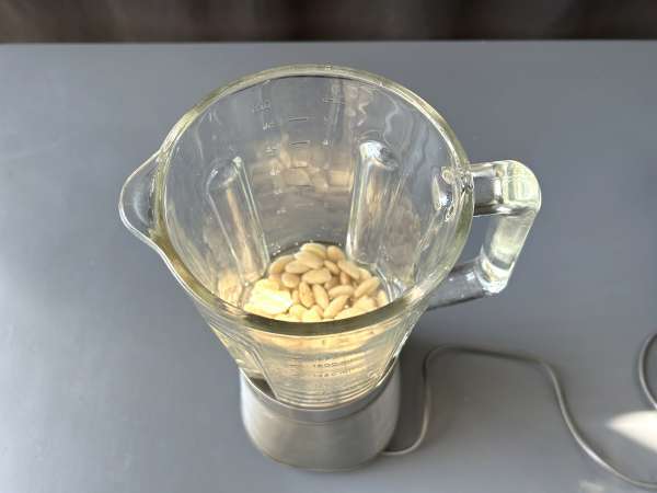 Andalusische Ajoblanco: de koude soep die je altijd wilt in de zomer - Voorbereiding stap 3