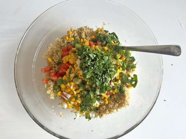 Quinoasalade met taboulehsmaak: Verfrissend en nog gezonder - Voorbereiding stap 4