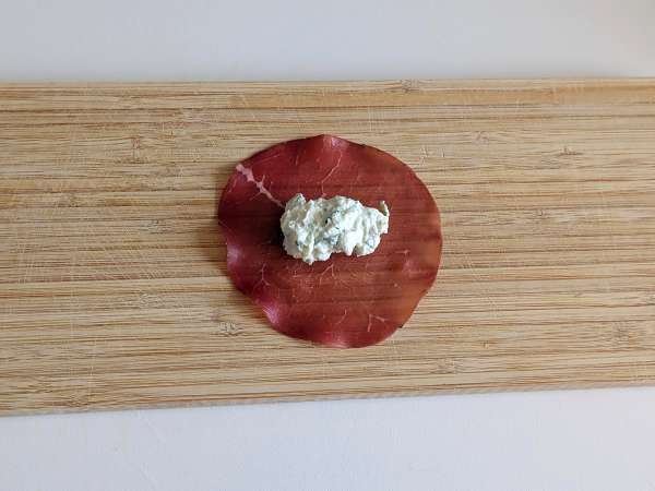 Tortelloni di bresaola gevuld met rucola en ricotta kaas: lekker en klaar in 10 minuten! - Voorbereiding stap 4