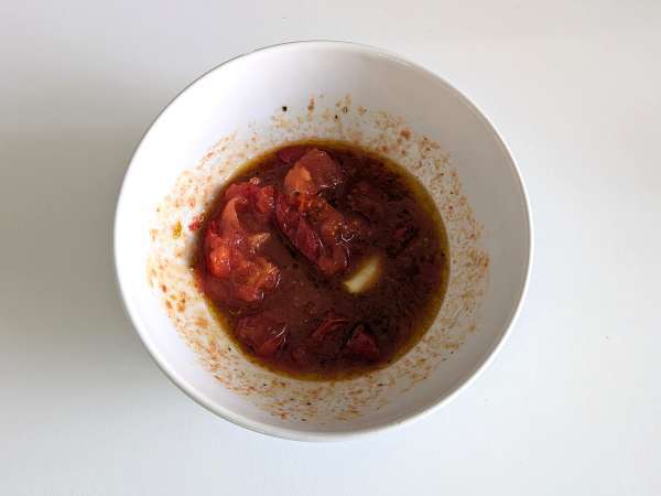 Hartige kaastaart in één portie met basilicum en kerstomaatjes: smakelijk idee voor buffetten en aperitieven - Voorbereiding stap 8