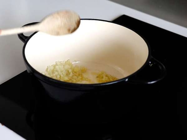 Zelfgemaakte bolognesesaus - ragù alla bolognese - Voorbereiding stap 1