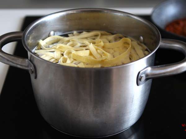 Pasta met bolognesesaus - tagliatelle al ragù alla bolognese - Voorbereiding stap 7