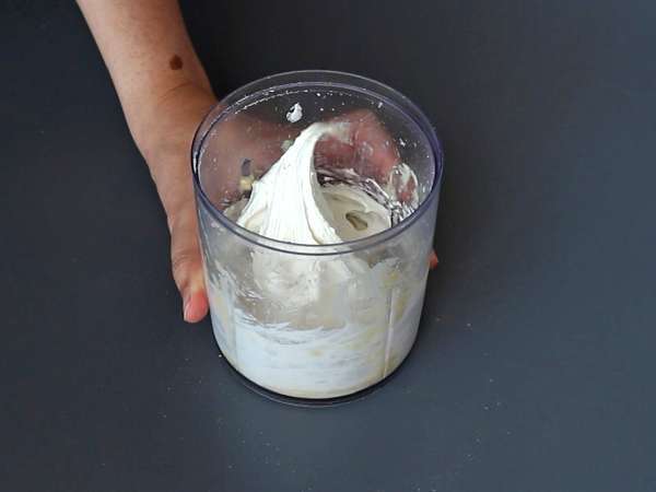 Vanille-wei-ijs, rijk aan eiwitten, snel en met 3 ingrediënten! - Voorbereiding stap 3