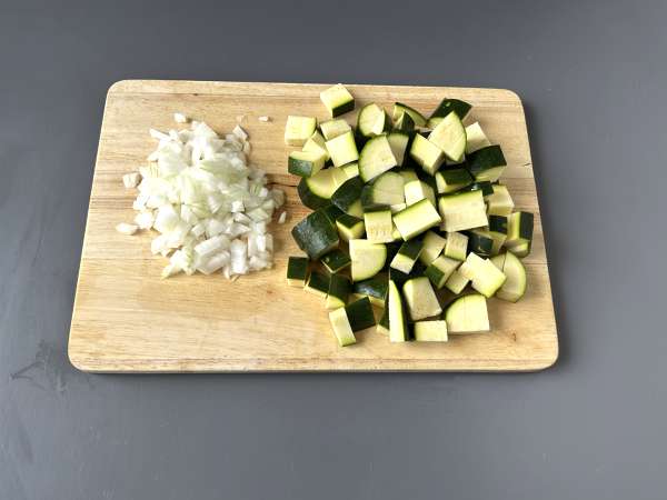 Courgettecrème met groene appel en yoghurt in 30 minuten klaar - Voorbereiding stap 1