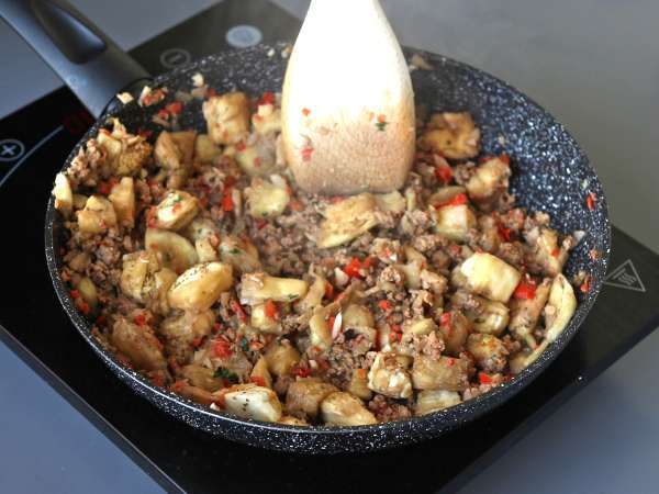 Gevulde aubergines met gegratineerde mozzarella - Voorbereiding stap 6