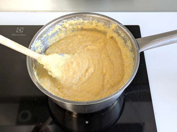 Perfecte romige polenta: eenvoudig recept voor een zacht en smakelijk gerecht - Voorbereiding stap 3