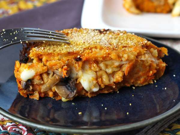 Pompoengehaktbrood met champignons en draderige scamorza kaas: lekker en makkelijk gebakken recept - Voorbereiding stap 14