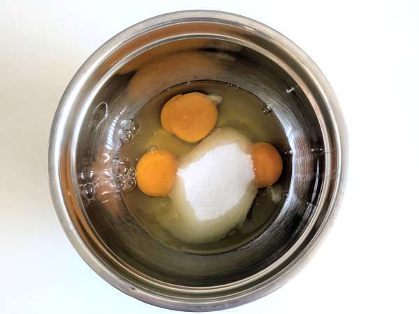 Abrikozen clafoutis met Air Fryer - Voorbereiding stap 1