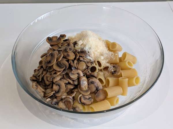 Pasta al forno ai funghi: het perfecte romige en draderige recept voor de herfst - Voorbereiding stap 6