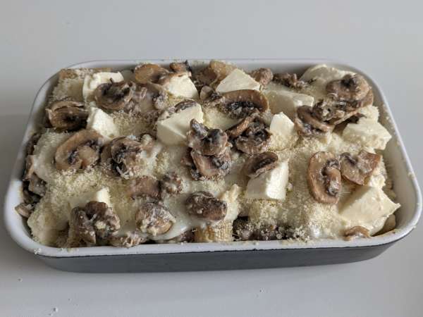 Pasta al forno ai funghi: het perfecte romige en draderige recept voor de herfst - Voorbereiding stap 9