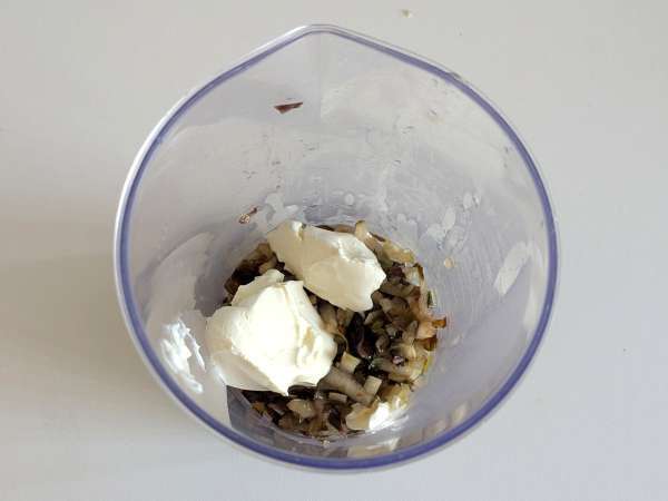 Romige pasta met radicchio, knapperige spekjes en walnoten: snel en onweerstaanbaar recept - Voorbereiding stap 4