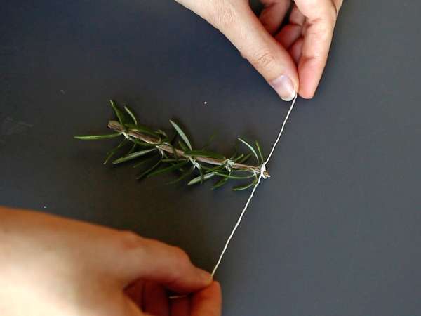 Cocktail met een besneeuwde dennenboom erin - Voorbereiding stap 2