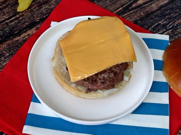 Cheeseburger, de beroemde hamburger waar iedereen dol op is! - Voorbereiding stap 4