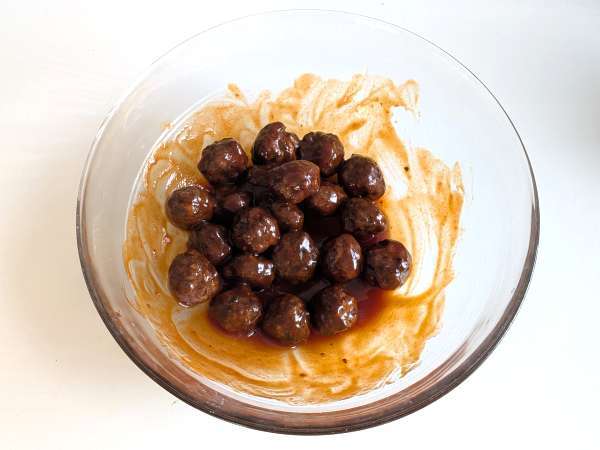 Gehaktballetjes in air fryer met zoetzure barbecuesaus: makkelijk en lekker recept - Voorbereiding stap 8