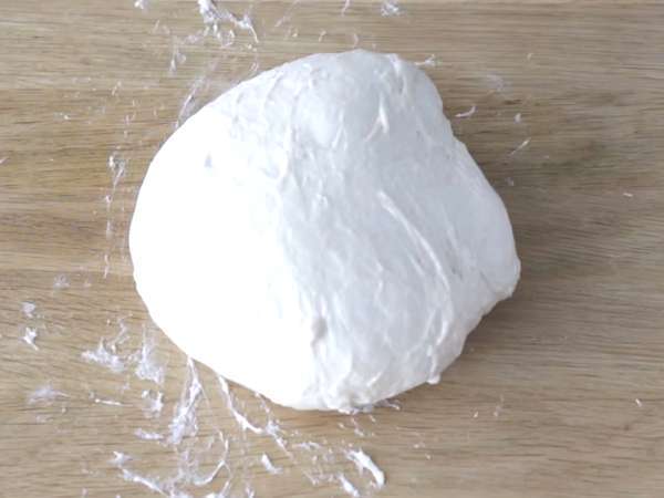 Vochtige pizza Margherita - Voorbereiding stap 6