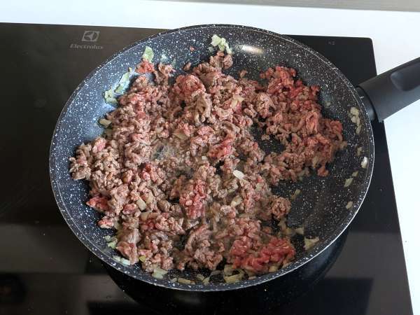 Air fryer hamburgerbroodjes: geweldig voor een snel en lekker diner - Voorbereiding stap 1