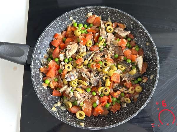 Sardientaart: een eenvoudig, vochtig en lekker recept - Voorbereiding stap 3